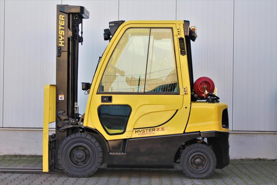 HYSTER H2.5FT Gas 2500kg Kabine 2018 Stapler UVV ✅ - LPG heftruck: afbeelding 4 HYSTER H2.5FT Gas 2500kg Kabine 2018 Stapler UVV ✅ - LPG heftruck: afbeelding 4