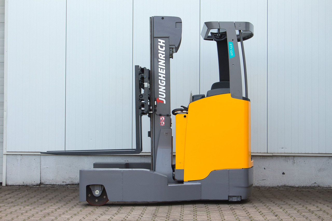 JUNGHEINRICH ETVQ25 4-Wege-Schubmaststapler - Elektrische heftruck: afbeelding 3 JUNGHEINRICH ETVQ25 4-Wege-Schubmaststapler - Elektrische heftruck: afbeelding 3