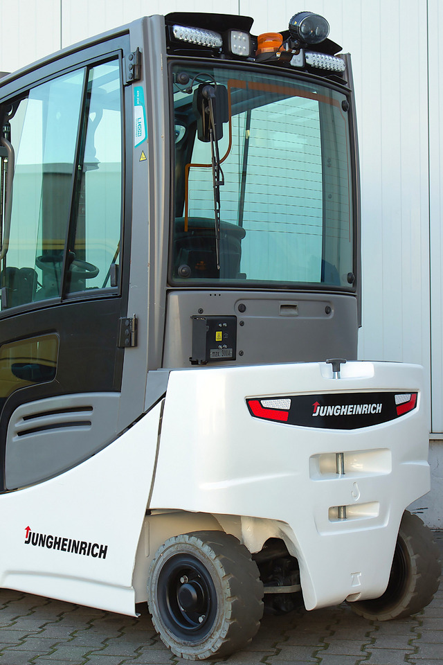 Elektrische heftruck Jungheinrich EFG320 - Triplex - Drehgerät - Li-Ion: afbeelding 18 Elektrische heftruck Jungheinrich EFG320 - Triplex - Drehgerät - Li-Ion: afbeelding 18