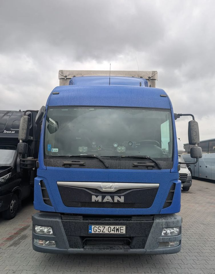 MAN TRUCK TGL - Schuifzeilen vrachtwagen: afbeelding 2 MAN TRUCK TGL - Schuifzeilen vrachtwagen: afbeelding 2