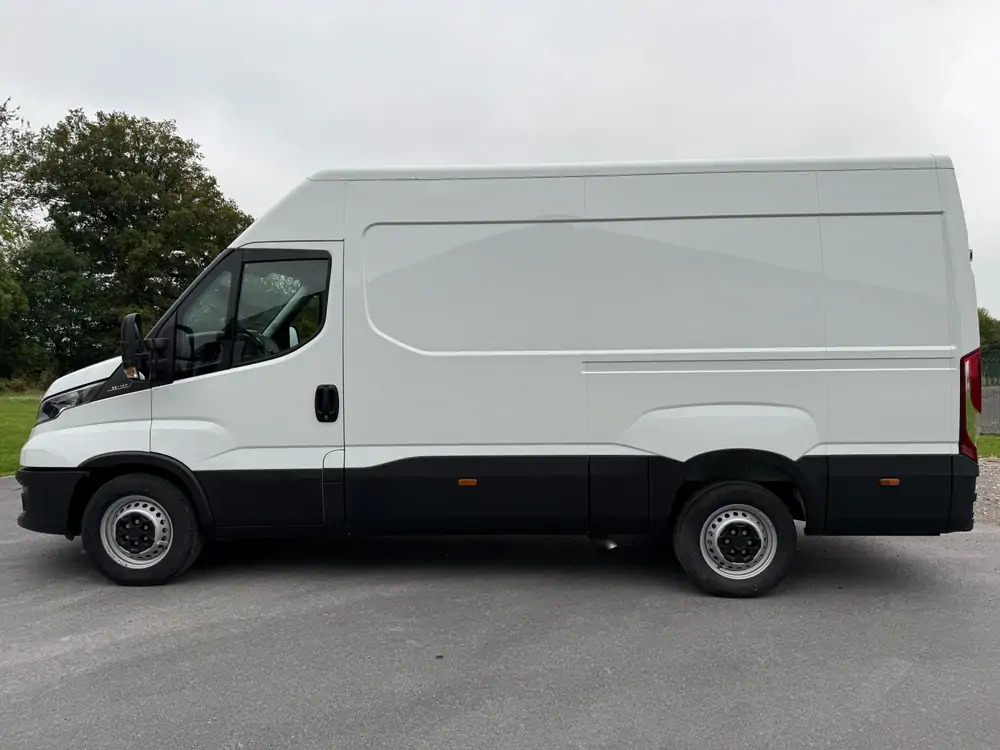 Iveco Daily 35-140 *L3H2*DISPO DE STOCK*Airco*Cruise control - Gesloten bestelwagen: afbeelding 4 Iveco Daily 35-140 *L3H2*DISPO DE STOCK*Airco*Cruise control - Gesloten bestelwagen: afbeelding 4