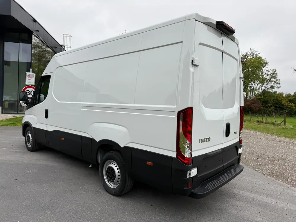 Nieuw Gesloten bestelwagen Iveco Daily 35-140 *L3H2*DISPO DE STOCK*Airco*Cruise control: afbeelding 6