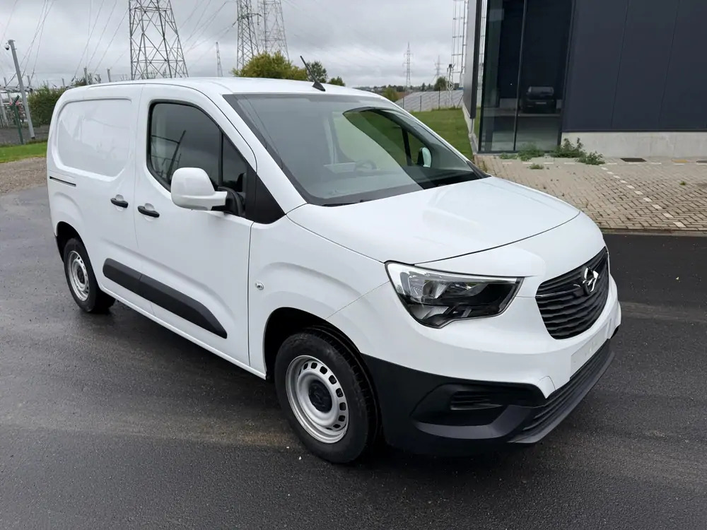 Opel Combo *102 cv*53600 km*Apple Car Play - Kleine bestelwagen: afbeelding 2 Opel Combo *102 cv*53600 km*Apple Car Play - Kleine bestelwagen: afbeelding 2