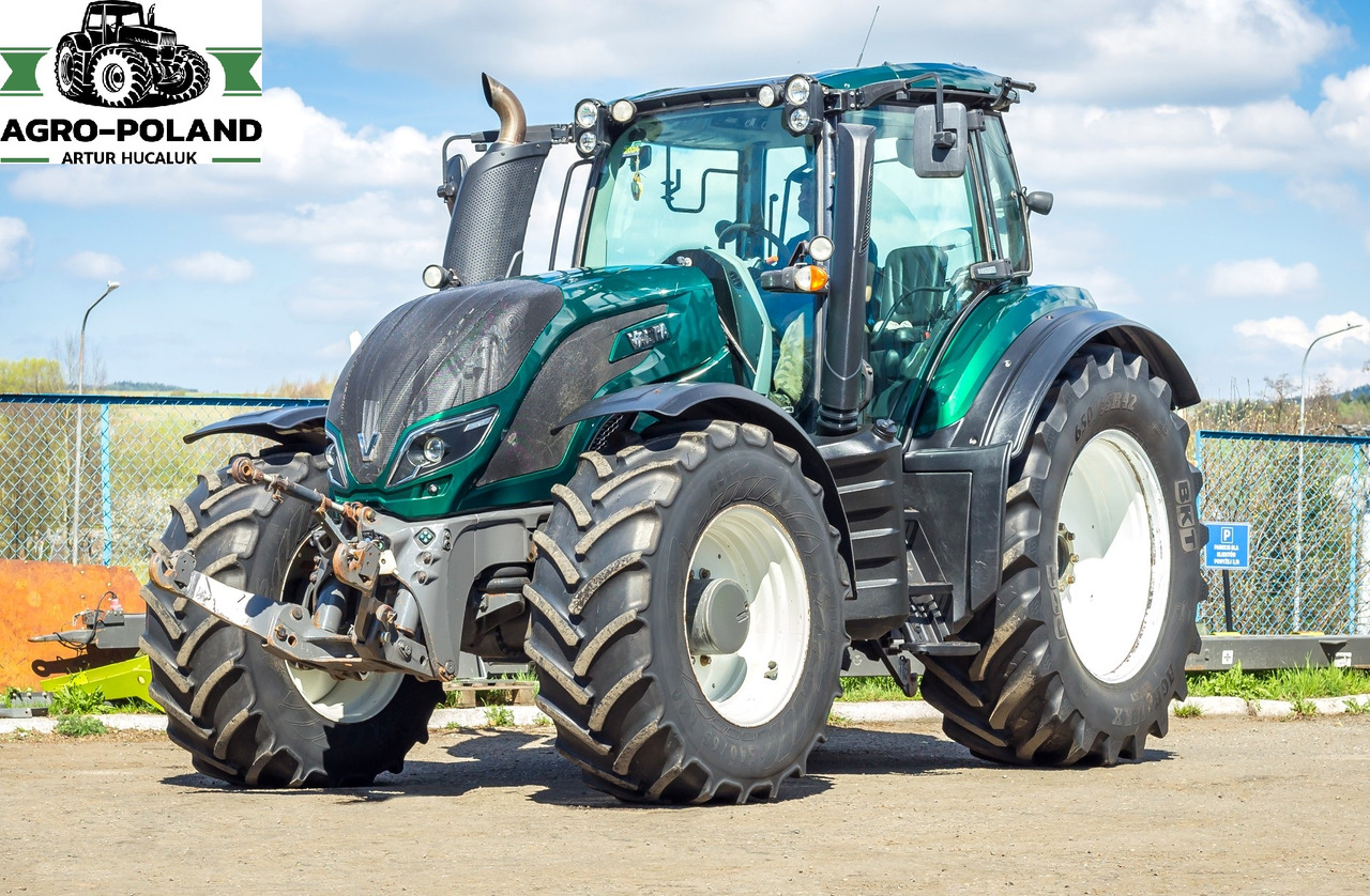 VALTRA T214 - 2016 ROK - 4950 h - Tractor: afbeelding 2 VALTRA T214 - 2016 ROK - 4950 h - Tractor: afbeelding 2