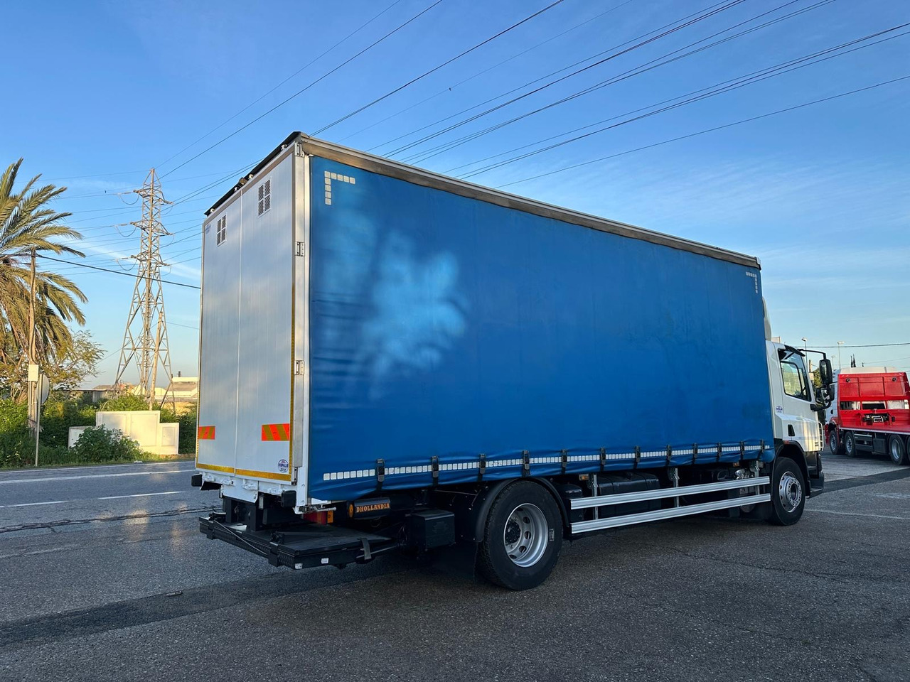 DAF CF 75.310 - Schuifzeilen vrachtwagen: afbeelding 4 DAF CF 75.310 - Schuifzeilen vrachtwagen: afbeelding 4