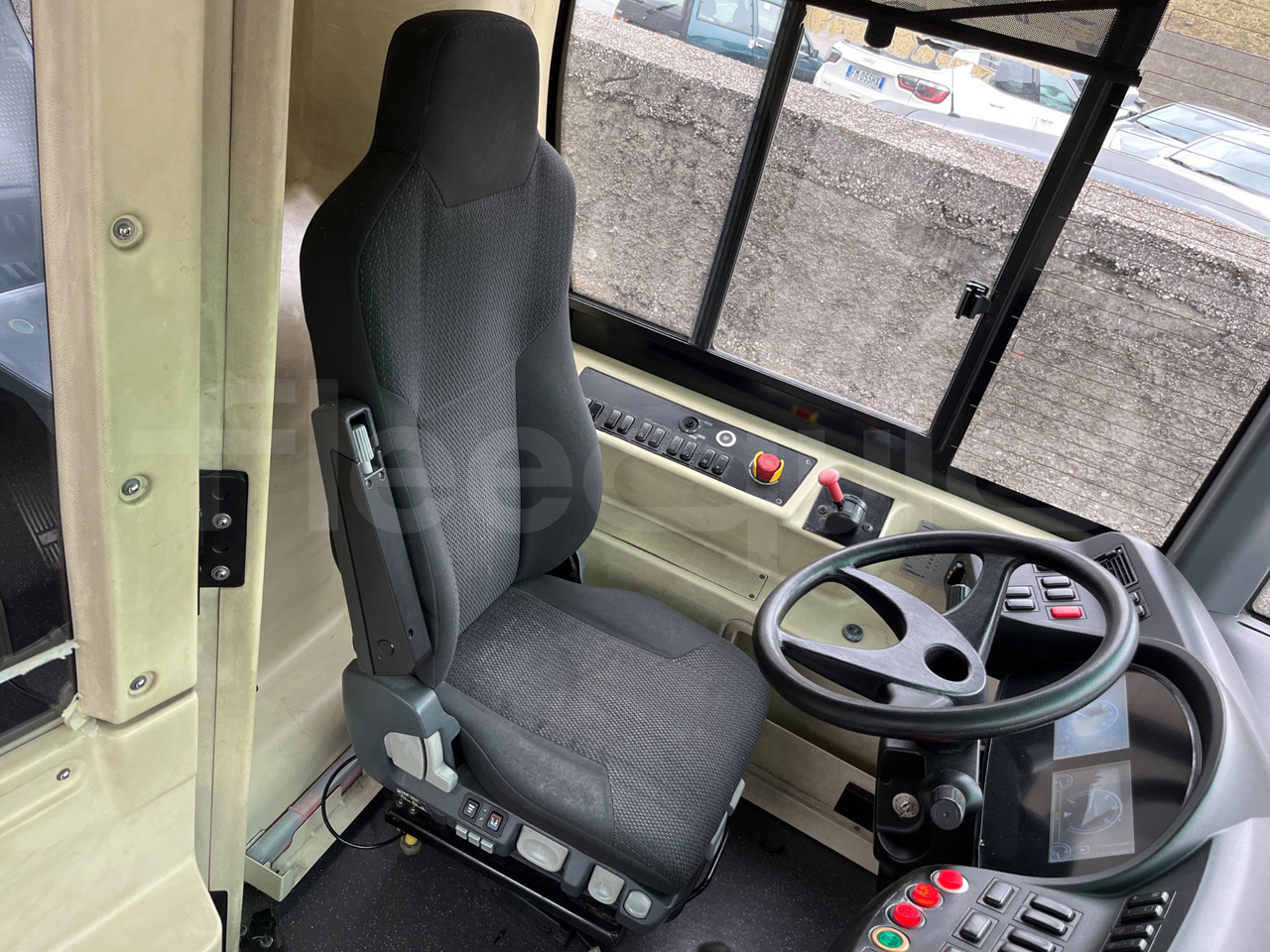 BredaMenarinibus CityMood - Stadsbus: afbeelding 3 BredaMenarinibus CityMood - Stadsbus: afbeelding 3