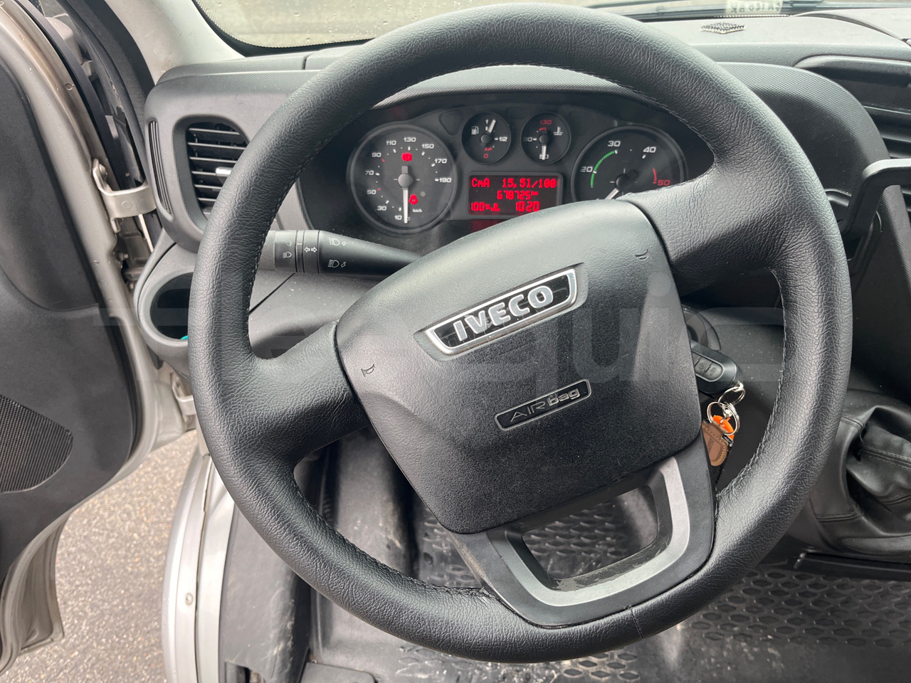Minibus, Personenvervoer Iveco Daily: afbeelding 19