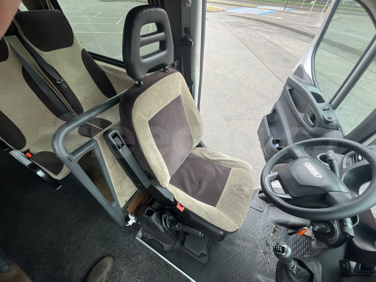Minibus, Personenvervoer Iveco Daily: afbeelding 18