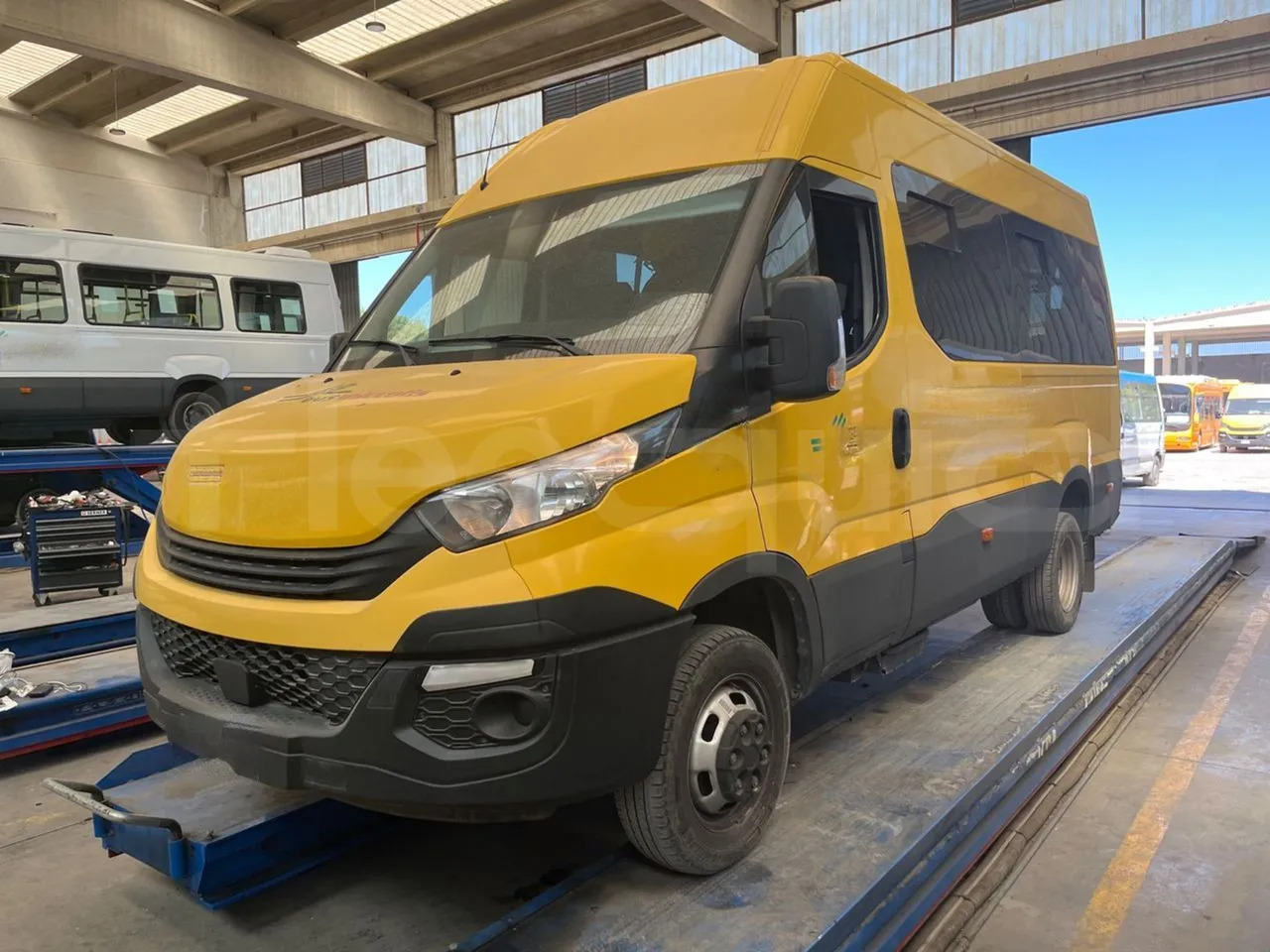 Iveco Daily - Schoolbus: afbeelding 4 Iveco Daily - Schoolbus: afbeelding 4