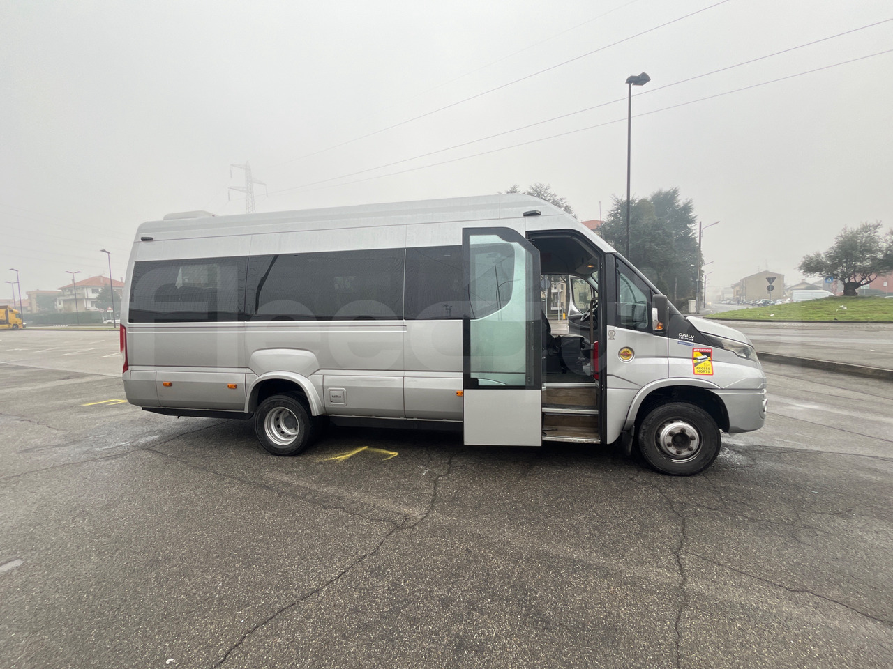 Minibus, Personenvervoer Iveco Daily: afbeelding 11