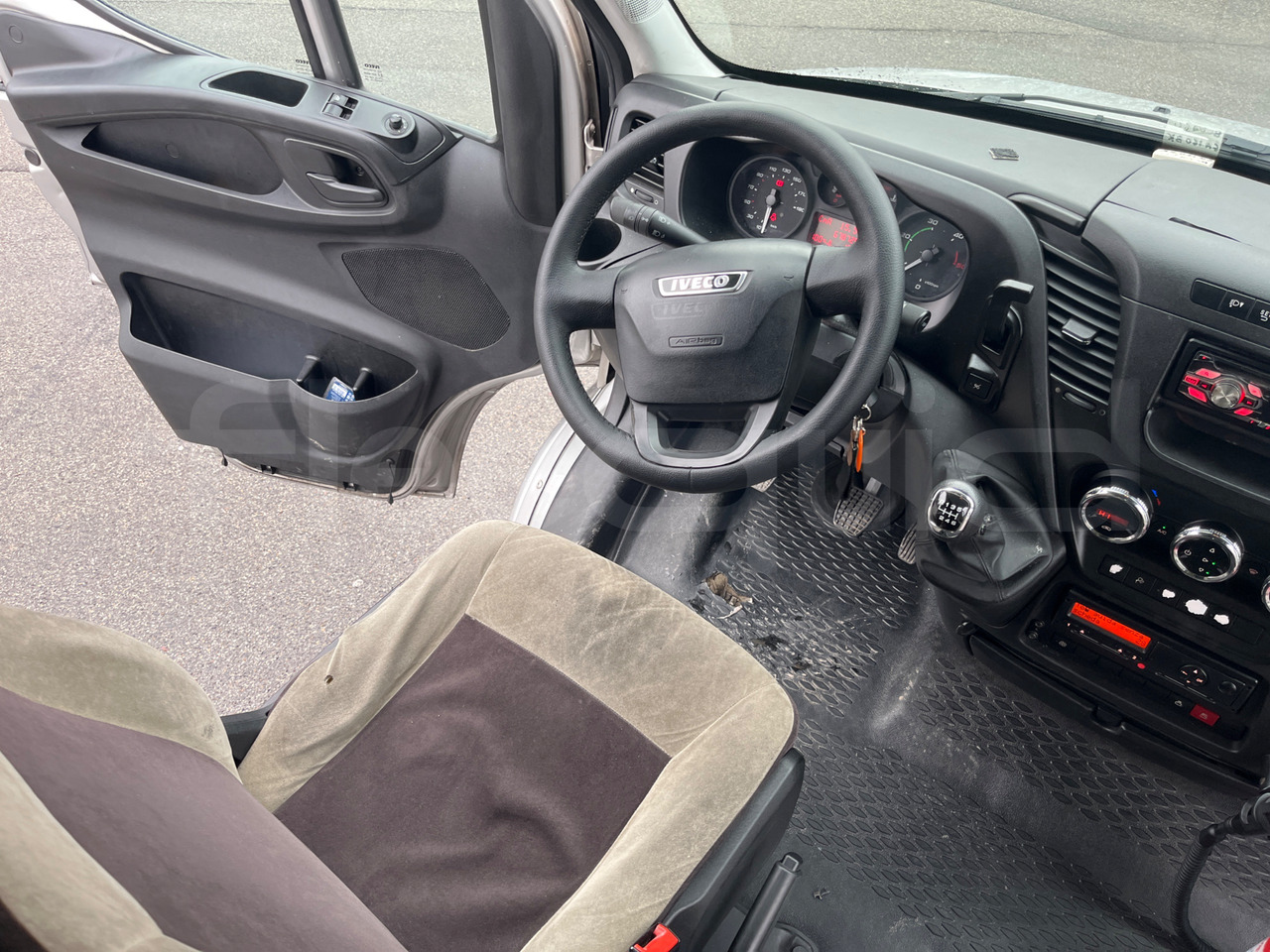 Minibus, Personenvervoer Iveco Daily: afbeelding 16
