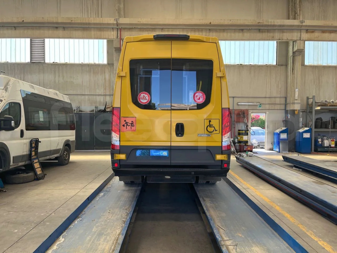 Iveco Daily - Schoolbus: afbeelding 5 Iveco Daily - Schoolbus: afbeelding 5