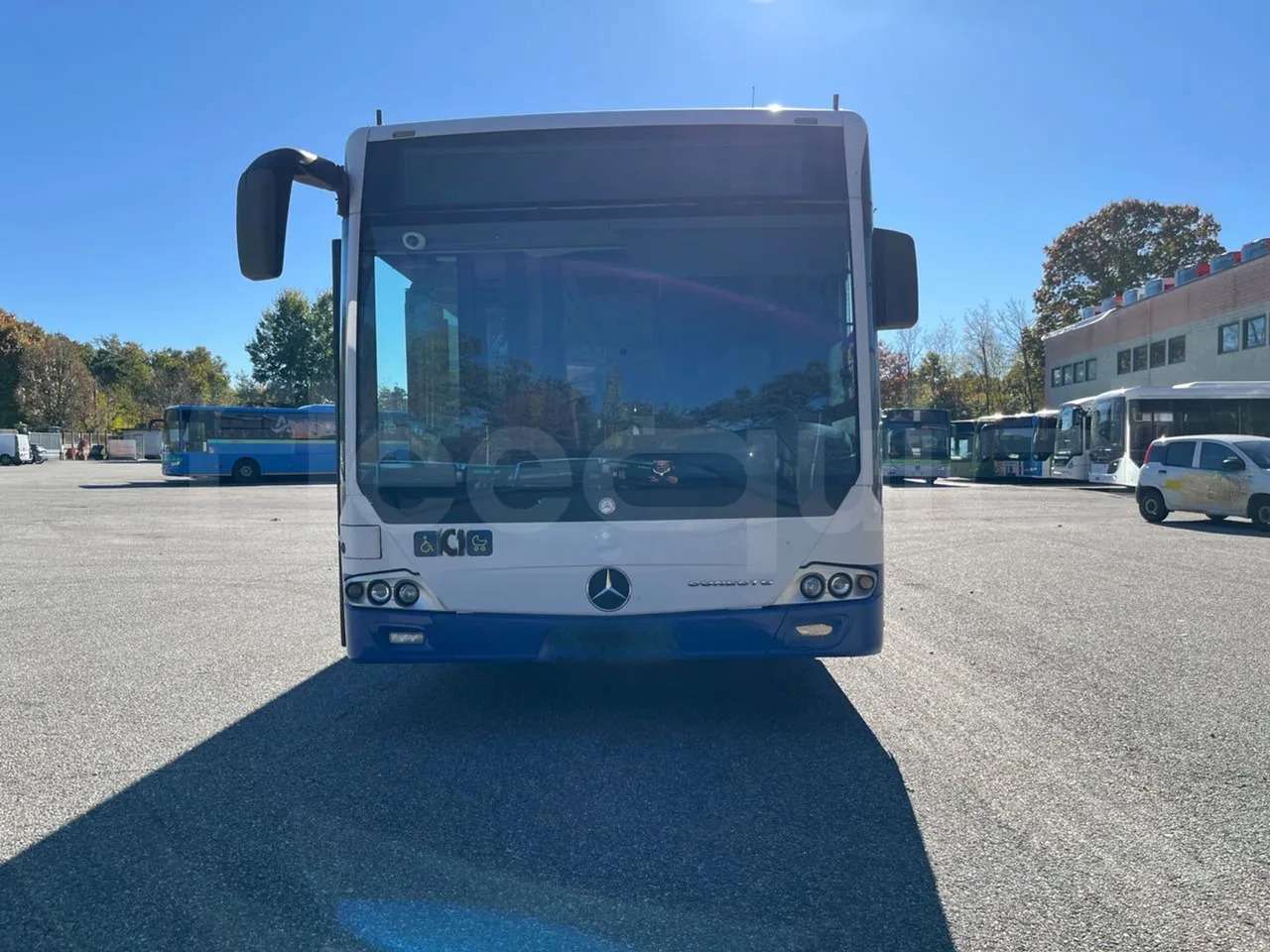 Mercedes-Benz Conecto - Stadsbus: afbeelding 2 Mercedes-Benz Conecto - Stadsbus: afbeelding 2