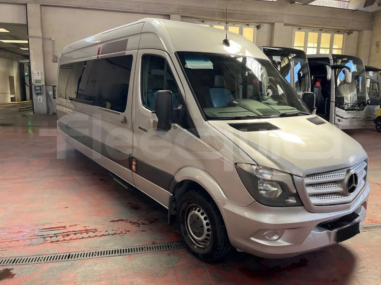 Mercedes-Benz Sprinter - Minibus, Personenvervoer: afbeelding 1 Mercedes-Benz Sprinter - Minibus, Personenvervoer: afbeelding 1