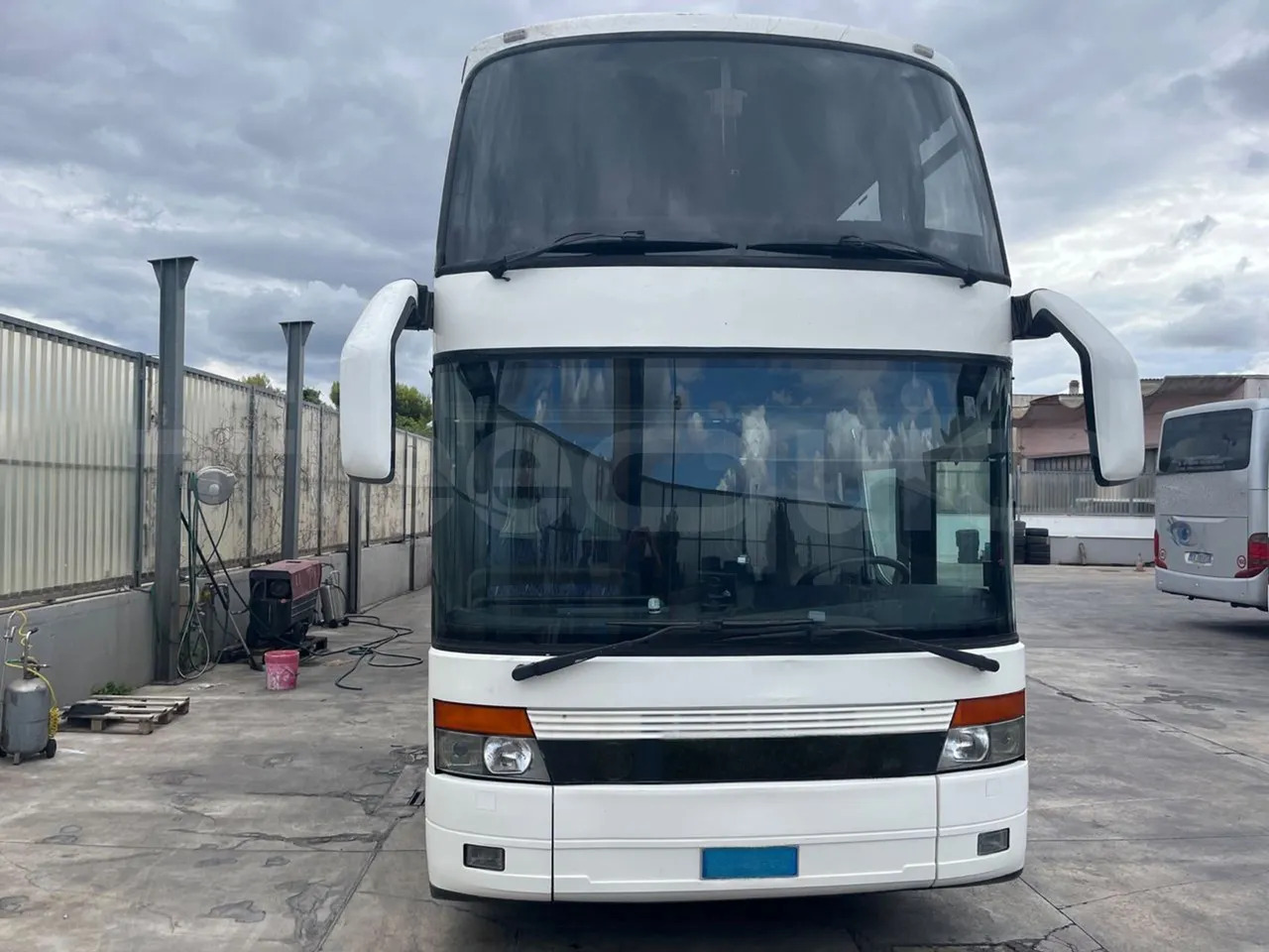 Setra S328 - Dubbeldeksbus: afbeelding 2 Setra S328 - Dubbeldeksbus: afbeelding 2
