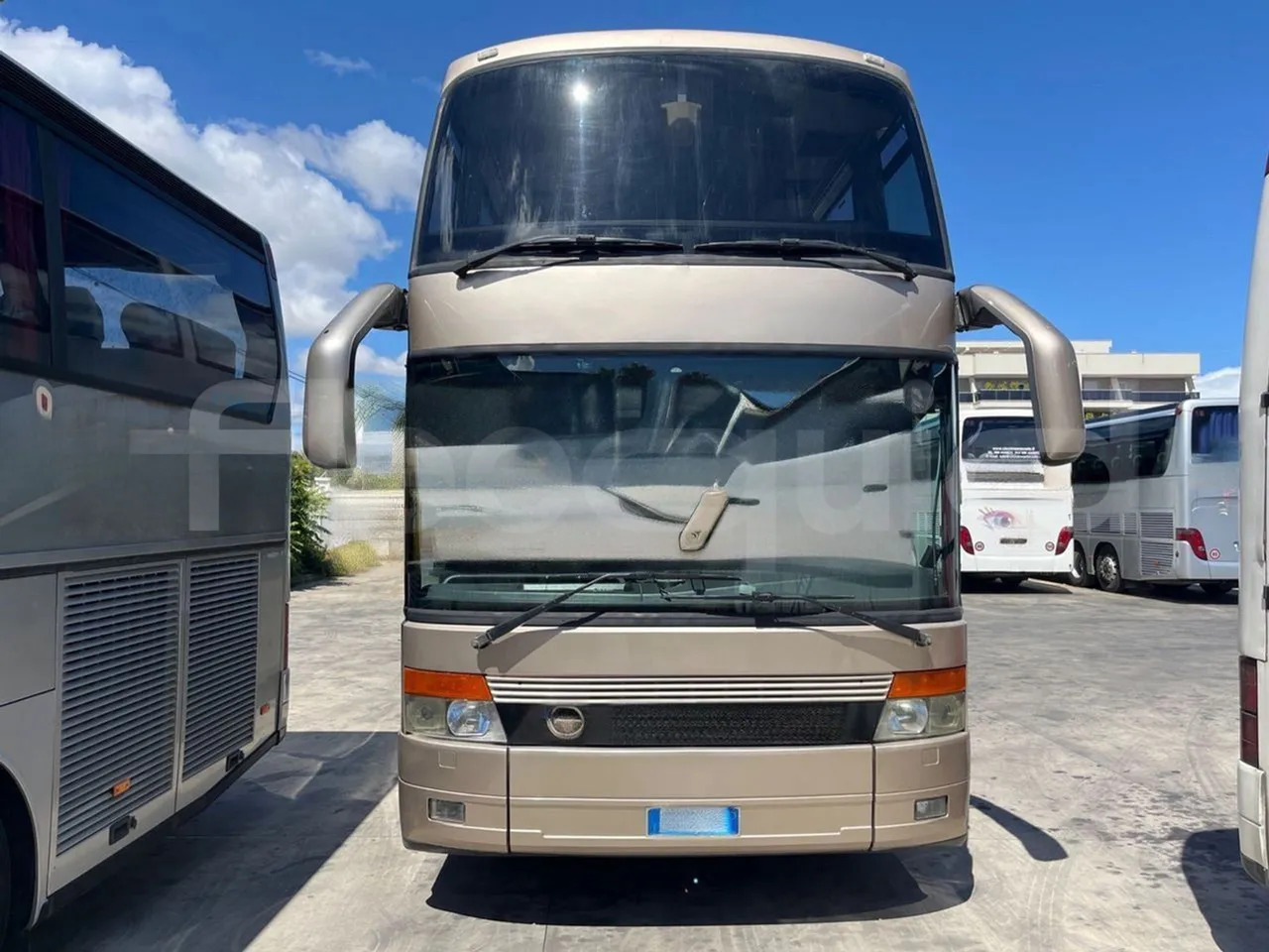 Setra S328 - Dubbeldeksbus: afbeelding 2 Setra S328 - Dubbeldeksbus: afbeelding 2
