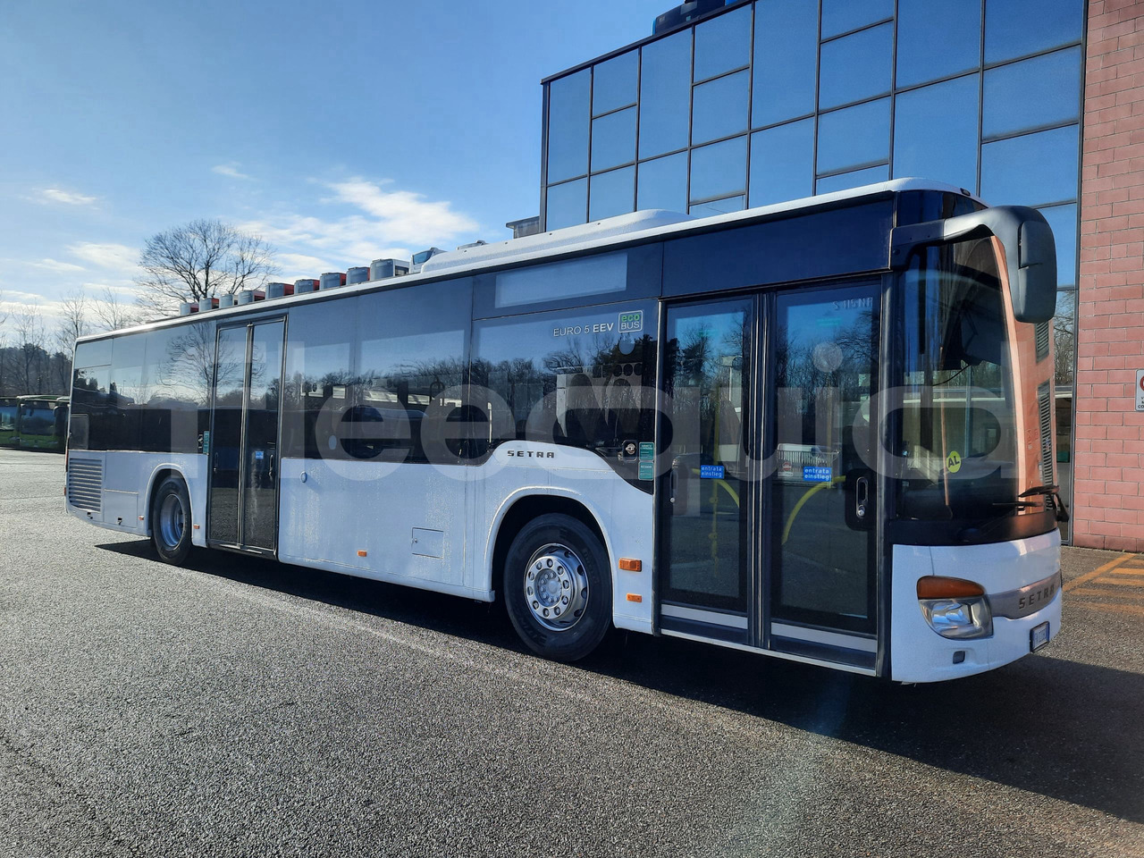 Setra S415 - Streekbus: afbeelding 1 Setra S415 - Streekbus: afbeelding 1