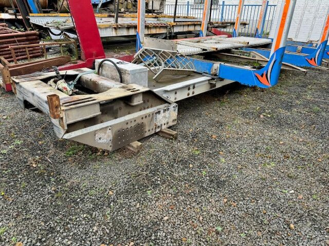 Bosbouwmachine ALUCAR Holzaufbau mit Rungen: afbeelding 10 Bosbouwmachine ALUCAR Holzaufbau mit Rungen: afbeelding 10