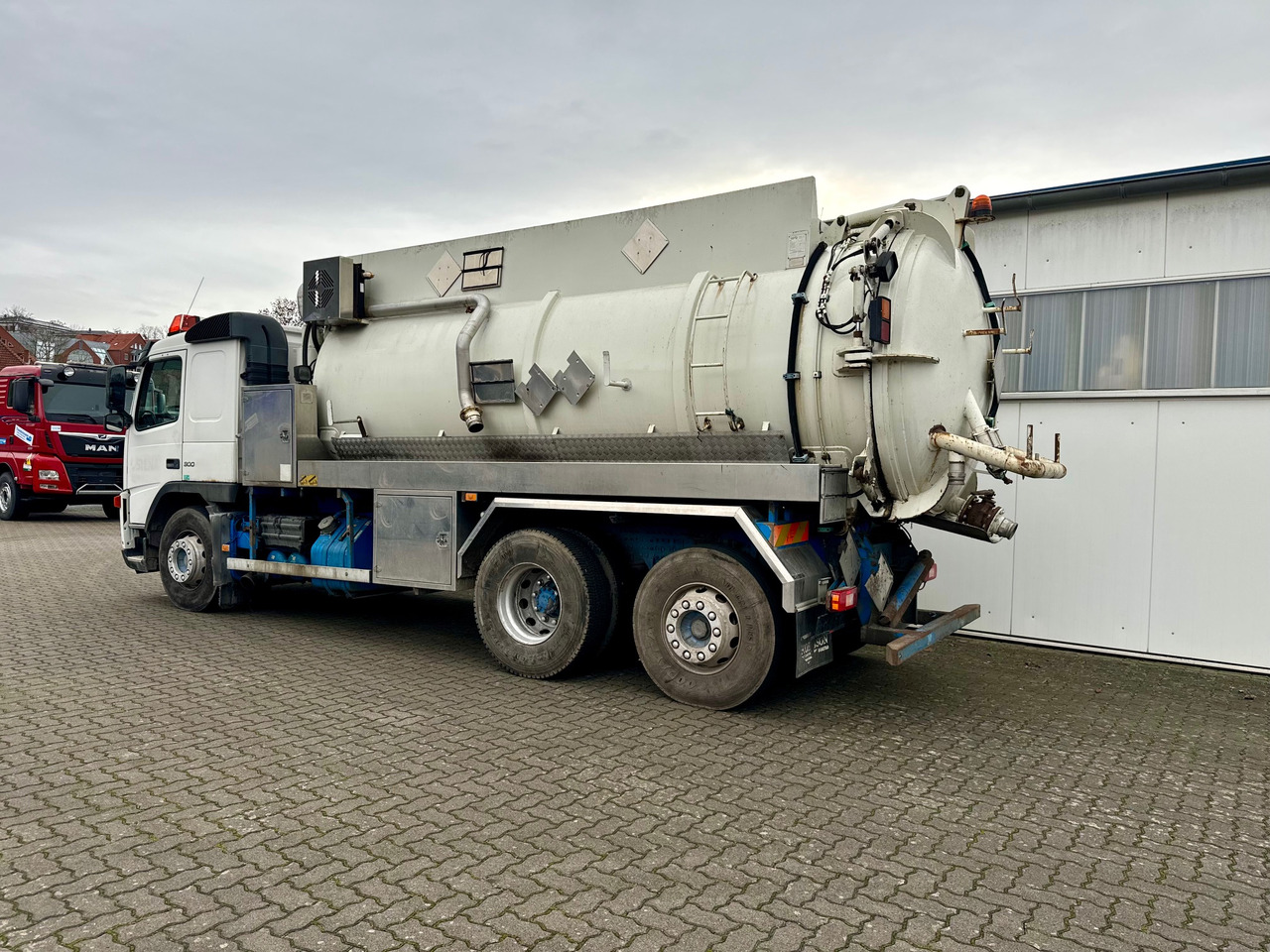KORP & SON Sweden ADR-GGVS Kessel 14 qm zum Kippen Kompressor Demag-Wittig Volvo FM 9-300 6x2 Lift-Lenk Achse - Vacuümwagen: afbeelding 1 KORP & SON Sweden ADR-GGVS Kessel 14 qm zum Kippen Kompressor Demag-Wittig Volvo FM 9-300 6x2 Lift-Lenk Achse - Vacuümwagen: afbeelding 1