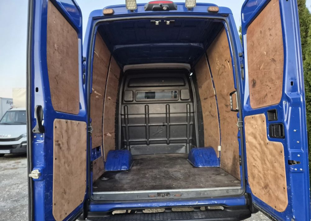 Iveco 35C17/ 3.0 170KM/ - Bestelwagen met dubbele cabine: afbeelding 5 Iveco 35C17/ 3.0 170KM/ - Bestelwagen met dubbele cabine: afbeelding 5