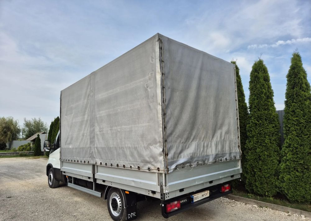 Iveco 35s14 140KM - Schuifzeilen bestelwagen: afbeelding 3 Iveco 35s14 140KM - Schuifzeilen bestelwagen: afbeelding 3