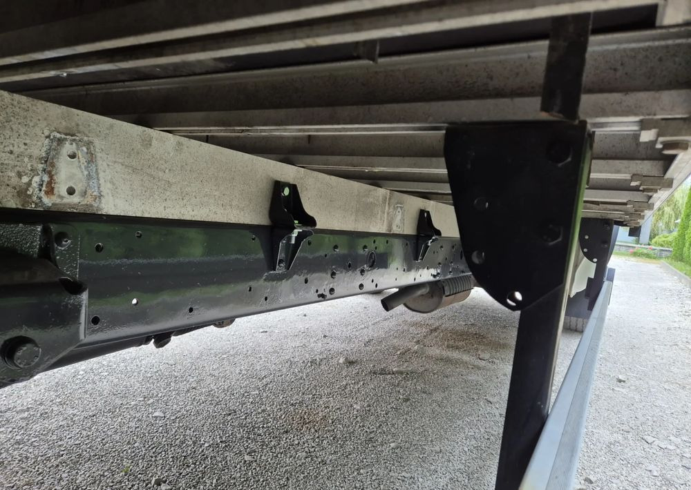 Iveco 65c17 70c17 50c15 3.0 170KM - Bestelwagen open laadbak: afbeelding 5 Iveco 65c17 70c17 50c15 3.0 170KM - Bestelwagen open laadbak: afbeelding 5