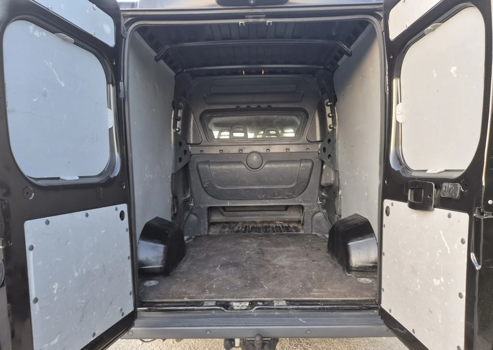 Peugeot Boxer 2.2 130KM Dubel kabina - Gesloten bestelwagen, Bestelwagen met dubbele cabine: afbeelding 4 Peugeot Boxer 2.2 130KM Dubel kabina - Gesloten bestelwagen, Bestelwagen met dubbele cabine: afbeelding 4