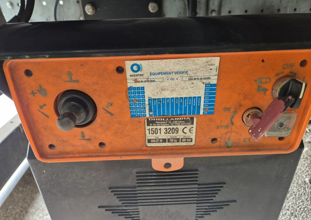 Winda Dhollandia 750kg Iveco , 2015 rok ,stan bdb! - Laadklep: afbeelding 5 Winda Dhollandia 750kg Iveco , 2015 rok ,stan bdb! - Laadklep: afbeelding 5