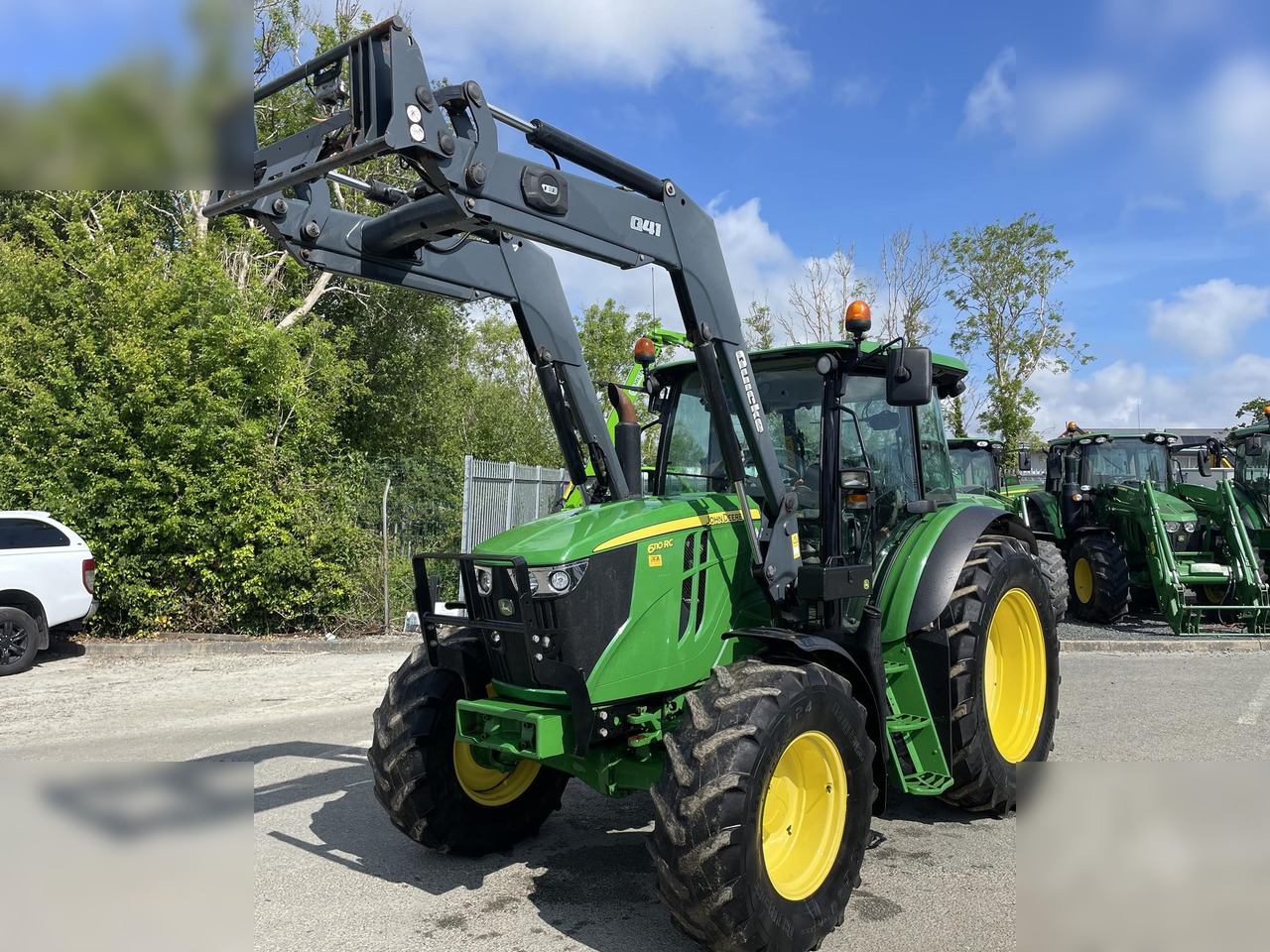 2015 JOHN DEERE 6110RC - Tractor: afbeelding 2 2015 JOHN DEERE 6110RC - Tractor: afbeelding 2
