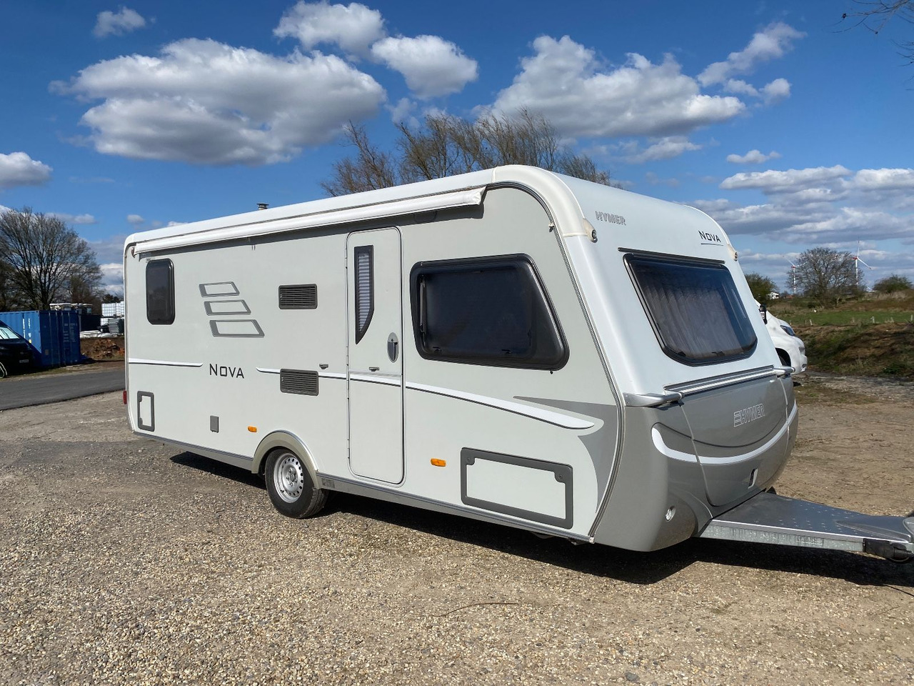 HYMER / ERIBA / HYMERCAR Nova HN 545 Mover/Markise - Caravan: afbeelding 1 HYMER / ERIBA / HYMERCAR Nova HN 545 Mover/Markise - Caravan: afbeelding 1