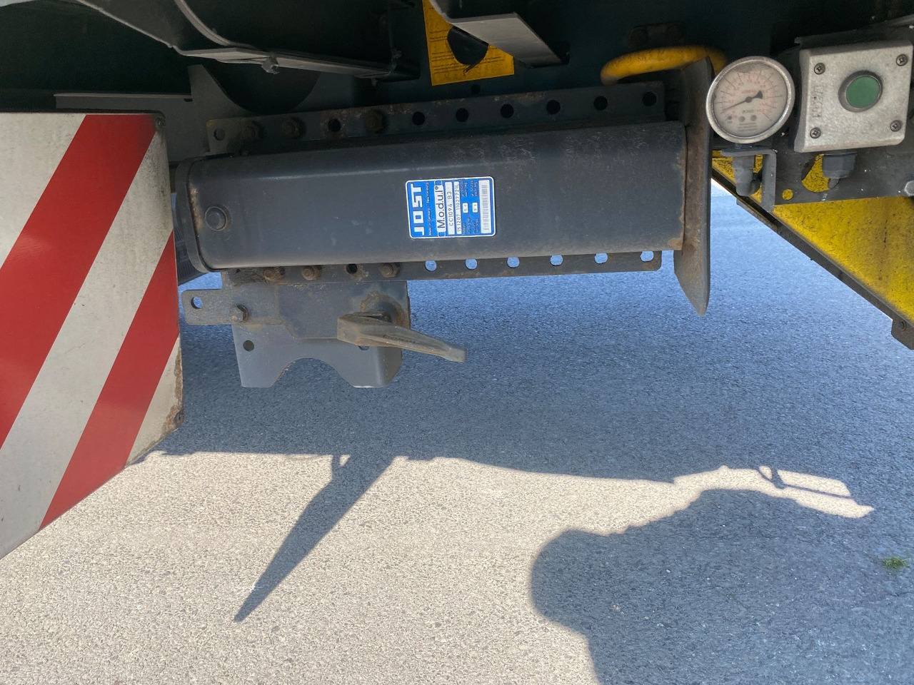 Kässbohrer 3-achs Mega/verbreiterbar + Rollboden Aircargo!! - Schuifzeiloplegger: afbeelding 4 Kässbohrer 3-achs Mega/verbreiterbar + Rollboden Aircargo!! - Schuifzeiloplegger: afbeelding 4
