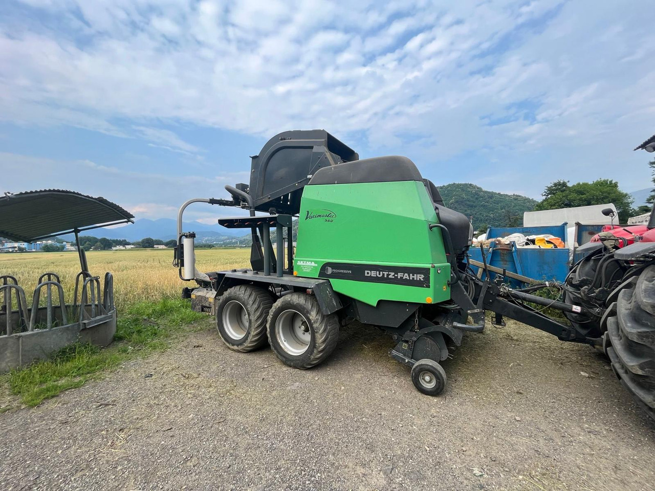 Deutz-Fahr Varimaster 560 - Ronde balenpers: afbeelding 1 Deutz-Fahr Varimaster 560 - Ronde balenpers: afbeelding 1