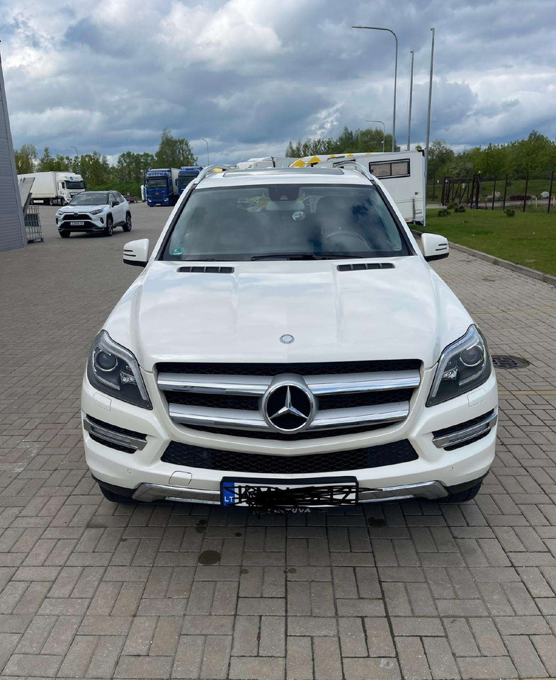 Mercedes-Benz GL350 - SUV: afbeelding 1 Mercedes-Benz GL350 - SUV: afbeelding 1