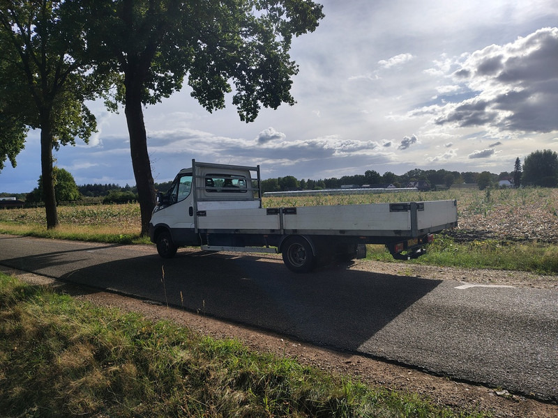 Iveco Daily 35C180 - Bestelwagen open laadbak: afbeelding 3 Iveco Daily 35C180 - Bestelwagen open laadbak: afbeelding 3