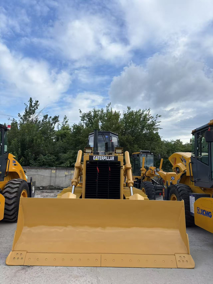 CATERPILLAR D6G caterpillar USA brand Heavy Duty Bulldozer For Mining & Road Construction - Bulldozer: afbeelding 2 CATERPILLAR D6G caterpillar USA brand Heavy Duty Bulldozer For Mining & Road Construction - Bulldozer: afbeelding 2