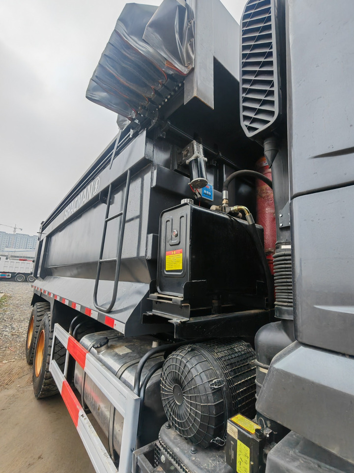 SHACMAN X3000 6x4 dump truck SHACMAN famous china brand - Kipper vrachtwagen: afbeelding 5 SHACMAN X3000 6x4 dump truck SHACMAN famous china brand - Kipper vrachtwagen: afbeelding 5