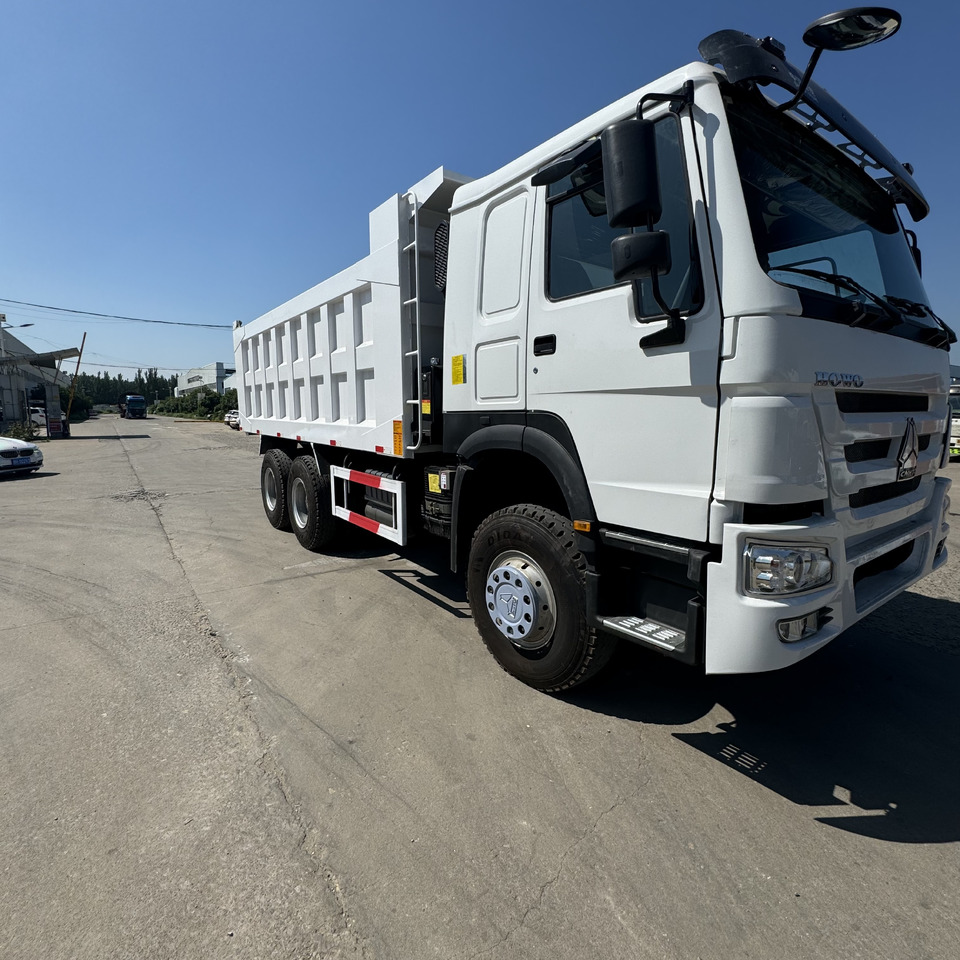 SINOTRUK howo 371 6x4 dump truck - Kiepwagen: afbeelding 3 SINOTRUK howo 371 6x4 dump truck - Kiepwagen: afbeelding 3