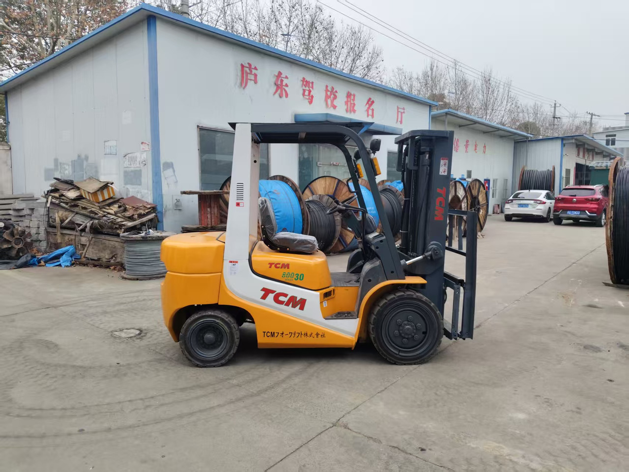 TCM FD30 Japan brand used 3 ton 4.5m diesel forklift Customizable mast clamps - Diesel heftruck: afbeelding 3 TCM FD30 Japan brand used 3 ton 4.5m diesel forklift Customizable mast clamps - Diesel heftruck: afbeelding 3