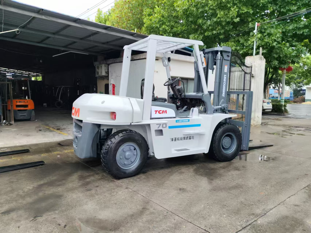 TCM FD70 japan brand 7 ton forklift used Customizable mast clamp side shift - Diesel heftruck: afbeelding 4 TCM FD70 japan brand 7 ton forklift used Customizable mast clamp side shift - Diesel heftruck: afbeelding 4