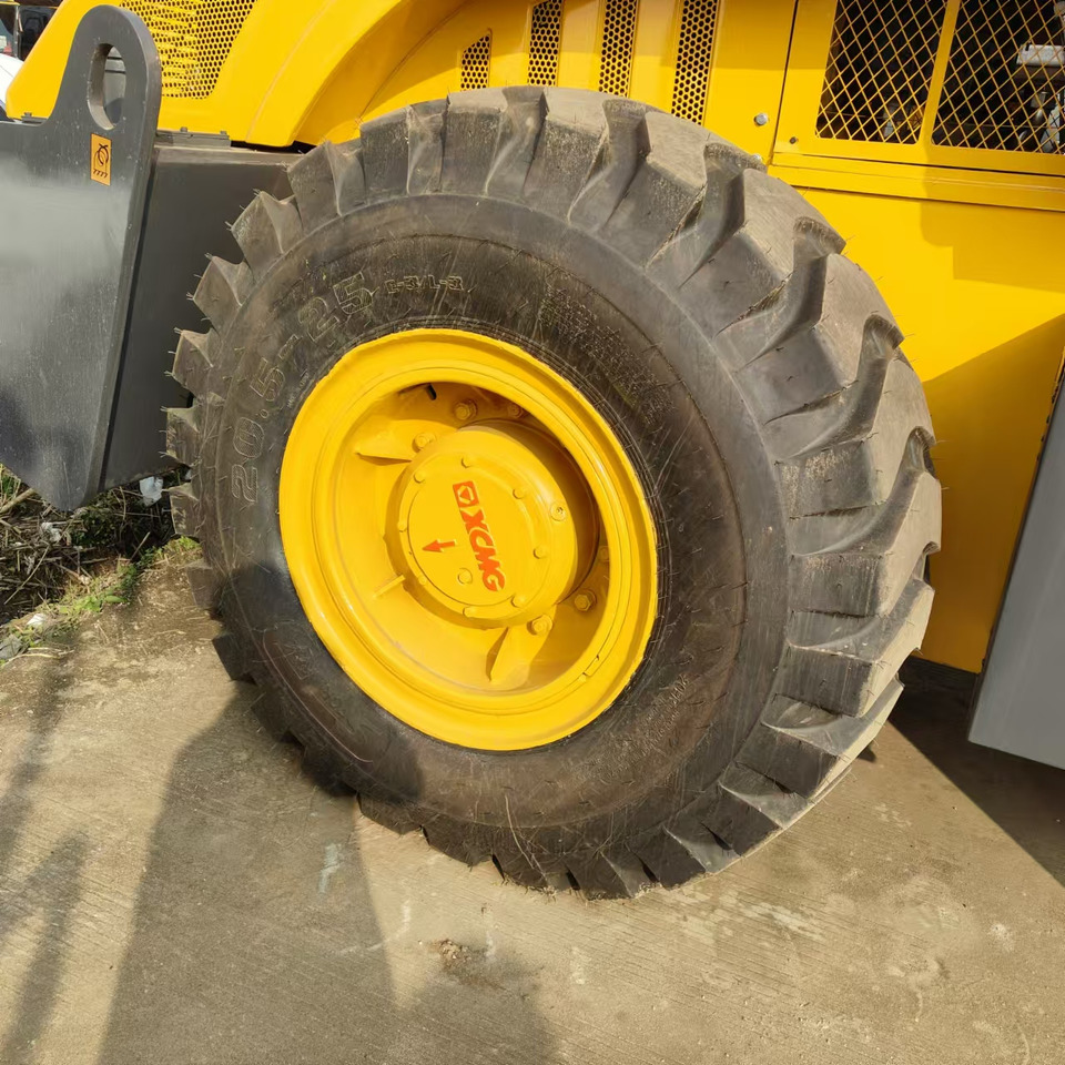 XCMG XS223J used road roller low hours factory price - Asfaltwals: afbeelding 5 XCMG XS223J used road roller low hours factory price - Asfaltwals: afbeelding 5