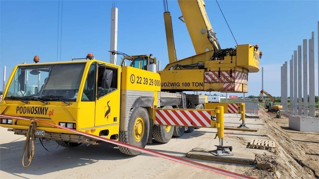 Demag AC-100/5 - Alle terrein kraan: afbeelding 2 Demag AC-100/5 - Alle terrein kraan: afbeelding 2