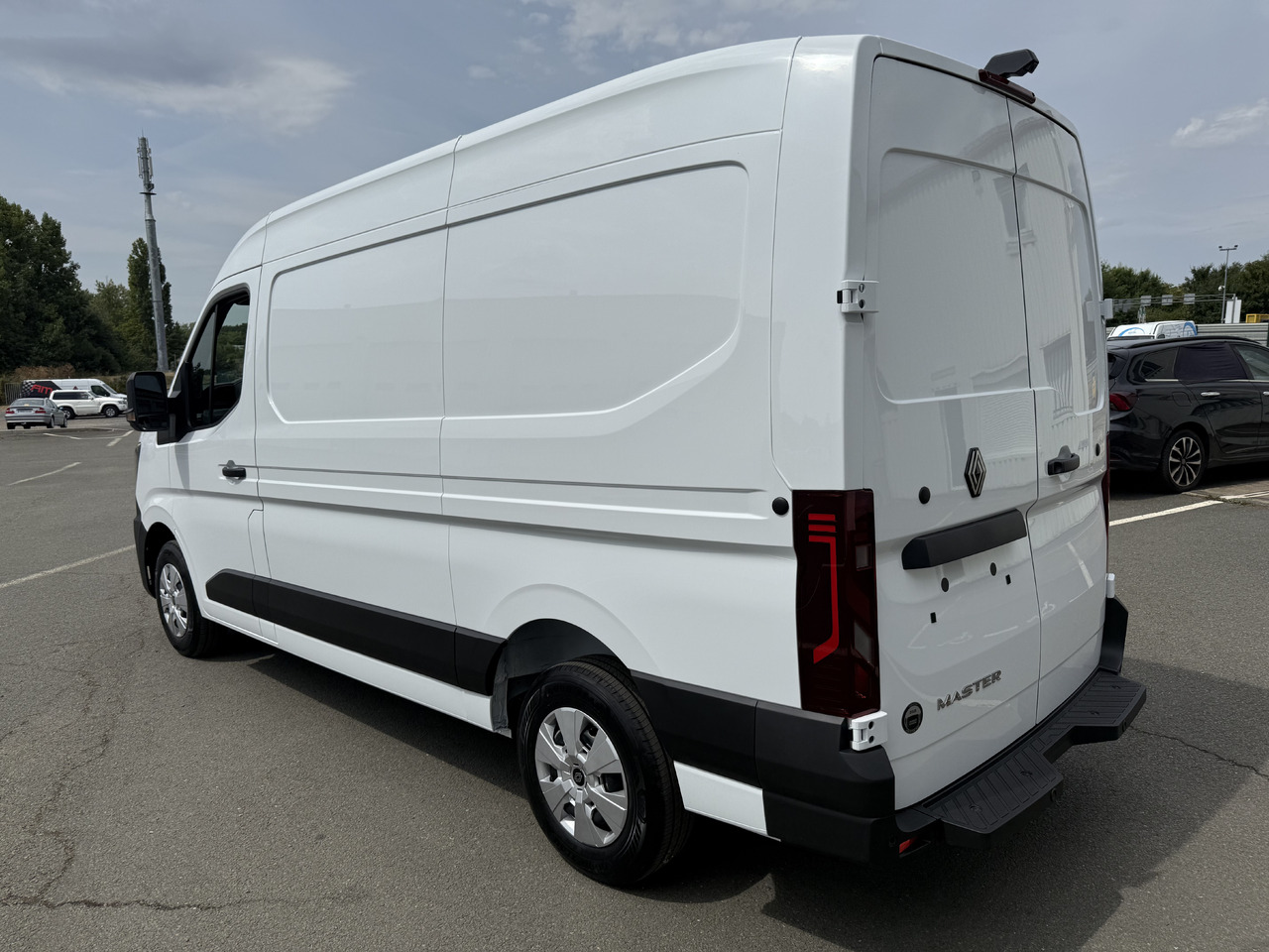 RENAULT MASTER 3T5 L2H2 EXTRA 2.0DCI150 - Gesloten bestelwagen: afbeelding 4 RENAULT MASTER 3T5 L2H2 EXTRA 2.0DCI150 - Gesloten bestelwagen: afbeelding 4