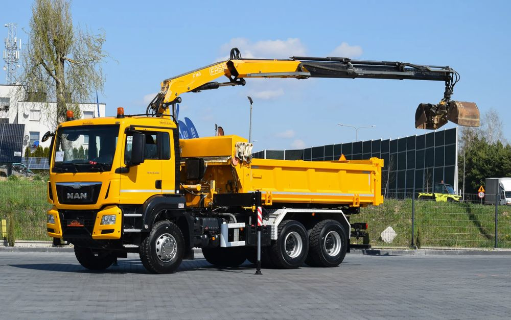 MAN TGS 26.400 / 6x4 / EURO 6 / UDT / HDS FASSI 165 / WYSUW x3 / ROTATOR / CHWYTAK / STEROWANIE RADIOWE / WZMOCNIONA RAMA / WYWROTKA / HYDROBURTA / AUTOMAT / 2017 / NOWE OPONY - 100% / NISKI PRZEBIEG - Andere machine: afbeelding 1 MAN TGS 26.400 / 6x4 / EURO 6 / UDT / HDS FASSI 165 / WYSUW x3 / ROTATOR / CHWYTAK / STEROWANIE RADIOWE / WZMOCNIONA RAMA / WYWROTKA / HYDROBURTA / AUTOMAT / 2017 / NOWE OPONY - 100% / NISKI PRZEBIEG - Andere machine: afbeelding 1