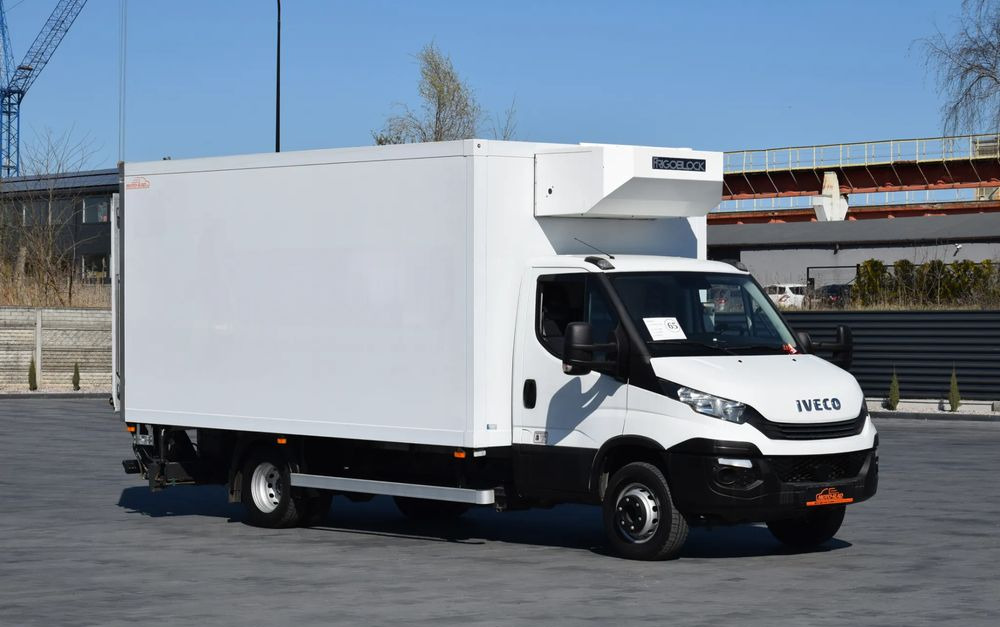 Iveco DAILY 70C18 / 3.0 - 180 KM / AUTOMAT HI-MATIC / 3 OSOBY / CHŁODNIA - MROŹNIA 4,55 M / AGREGAD FRIGOBLOCK / WINDA SORENSEN / KLIMA / TEMPOMAT / KAMERA COFANIA / REGULOWANE ZAWIESZENIE / SERWISOWA - Koelwagen vrachtwagen: afbeelding 3 Iveco DAILY 70C18 / 3.0 - 180 KM / AUTOMAT HI-MATIC / 3 OSOBY / CHŁODNIA - MROŹNIA 4,55 M / AGREGAD FRIGOBLOCK / WINDA SORENSEN / KLIMA / TEMPOMAT / KAMERA COFANIA / REGULOWANE ZAWIESZENIE / SERWISOWA - Koelwagen vrachtwagen: afbeelding 3