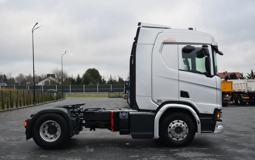 Scania R450 / HYDRAULIKA / RETARDER / ACC / KLIMA / FULL LEDY / ALUFELGI / SERWISOWANA / SPROWADZONA - Trekker: afbeelding 4 Scania R450 / HYDRAULIKA / RETARDER / ACC / KLIMA / FULL LEDY / ALUFELGI / SERWISOWANA / SPROWADZONA - Trekker: afbeelding 4