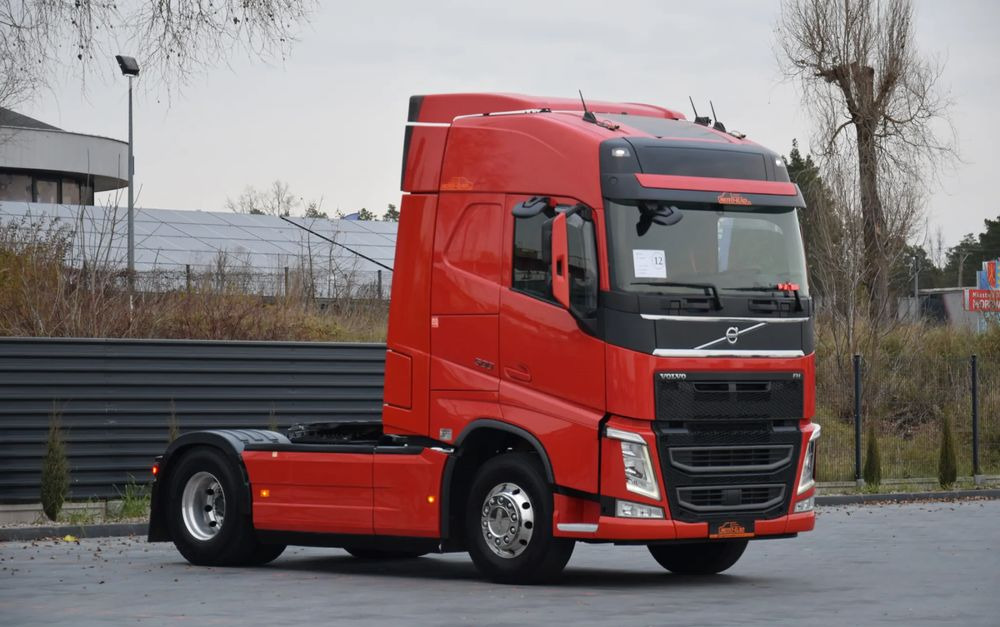 Volvo FH500 / FULL ADR / HYDRAULIKA / EURO 6 / ACC / LEDY / ALUFELGI / SERWISOWANY / SPROWADZONY - Trekker: afbeelding 3 Volvo FH500 / FULL ADR / HYDRAULIKA / EURO 6 / ACC / LEDY / ALUFELGI / SERWISOWANY / SPROWADZONY - Trekker: afbeelding 3