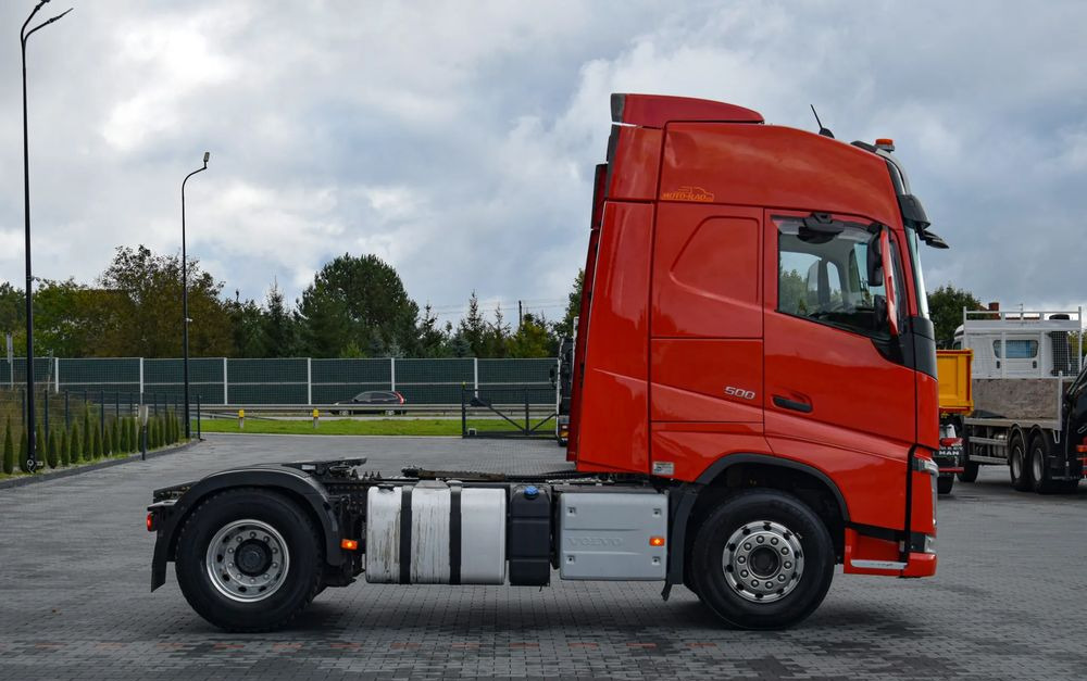 Volvo FH500 / HYDRAULIKA / EURO 6 / ACC / LEDY / ALUFELGI / SERWISOWANY / SPROWADZONY - Trekker: afbeelding 4 Volvo FH500 / HYDRAULIKA / EURO 6 / ACC / LEDY / ALUFELGI / SERWISOWANY / SPROWADZONY - Trekker: afbeelding 4