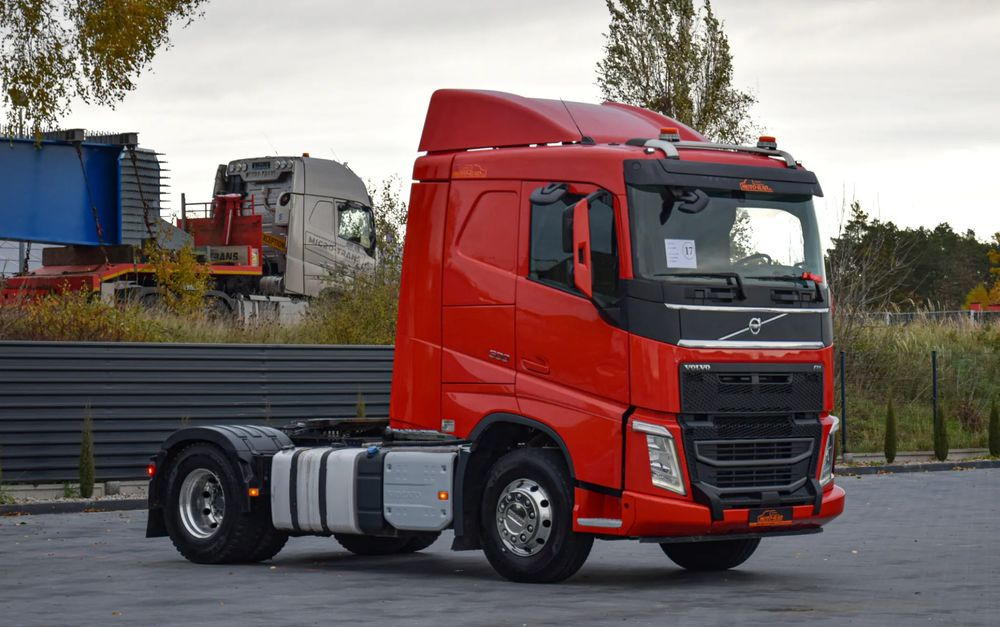 Volvo FH500 / NISKA KABINA / HYDRAULIKA / EURO 6 / ACC / LEDY / ALUFELGI / SERWISOWANY / SPROWADZONY - Trekker: afbeelding 3 Volvo FH500 / NISKA KABINA / HYDRAULIKA / EURO 6 / ACC / LEDY / ALUFELGI / SERWISOWANY / SPROWADZONY - Trekker: afbeelding 3