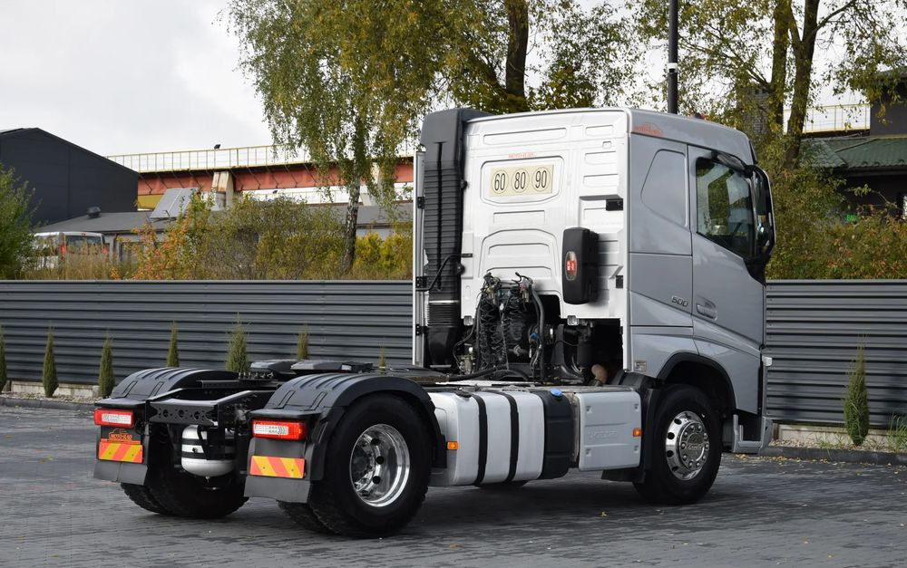 Volvo FH500 / NISKA KABINA / HYDRAULIKA / EURO 6 / ACC / LEDY / ALUFELGI / SERWISOWANY / SPROWADZONY - Trekker: afbeelding 5 Volvo FH500 / NISKA KABINA / HYDRAULIKA / EURO 6 / ACC / LEDY / ALUFELGI / SERWISOWANY / SPROWADZONY - Trekker: afbeelding 5