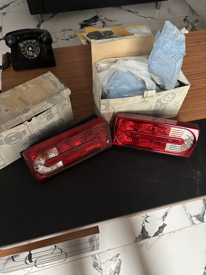 MERCEDES-BENZ G W463 G SERIES TAIL LIGHT - Achterlicht: afbeelding 3 MERCEDES-BENZ G W463 G SERIES TAIL LIGHT - Achterlicht: afbeelding 3